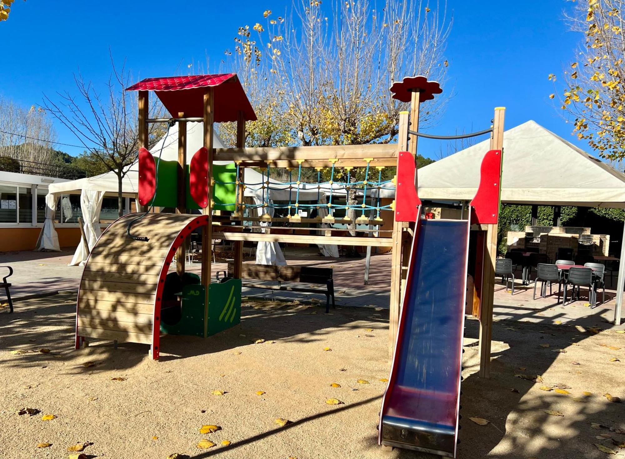 Camping Bungalow El Llac De Banyoles Porqueres Luaran gambar